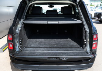 Подержанный автомобиль Land Rover Range Rover 2021 года (10 фото)