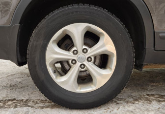 Подержанный автомобиль Kia Sorento 2018 года (14 фото)