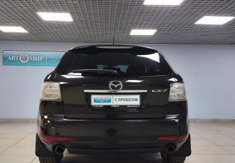 Подержанный автомобиль Mazda CX-7 2010 года (6 фото)