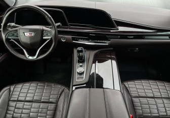 Подержанный автомобиль Cadillac Escalade Suv 2021 года (12 фото)