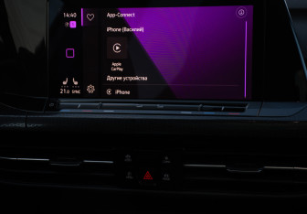Подержанный автомобиль Volkswagen Golf GTI Hatchback 2021 года (20 фото)