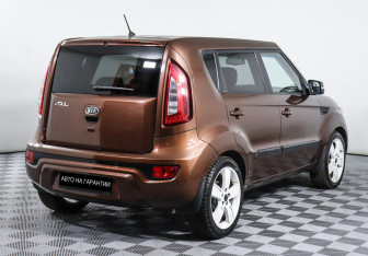 Подержанный автомобиль Kia Soul 2012 года (3 фото)