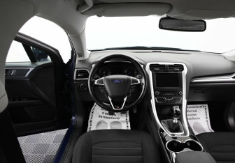 Подержанный автомобиль Ford Mondeo Wagon 2015 года (9 фото)