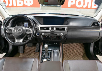 Подержанный автомобиль Lexus GS 2018 года (15 фото)