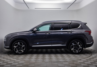 Подержанный автомобиль Hyundai Santa Fe 2023 года (8 фото)