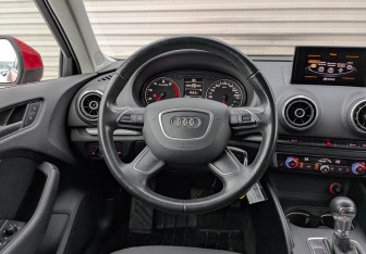 Подержанный автомобиль Audi A3 Hatchback 2013 года (21 фото)