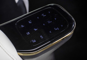 Подержанный автомобиль GAC M8 2024 года (23 фото)