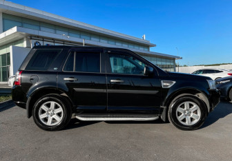 Подержанный автомобиль Land Rover Freelander 2012 года (4 фото)