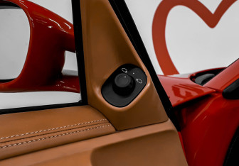 Подержанный автомобиль Porsche Boxster 2008 года (15 фото)