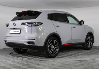 Подержанный автомобиль Changan UNI-S 2024 года (5 фото)