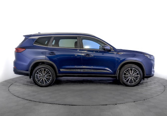 Подержанный автомобиль Chery Tiggo 8 Pro Max 2023 года (4 фото)