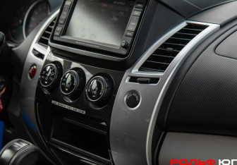Подержанный автомобиль Mitsubishi Pajero Sport 2010 года (14 фото)