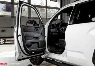 Новый Toyota Sequoia 2025 (11 фото)
