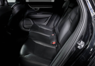 Подержанный автомобиль Volvo S90 2021 года (10 фото)