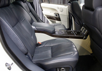 Подержанный автомобиль Land Rover Range Rover 2016 года (12 фото)