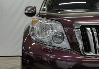 Подержанный автомобиль Toyota Land Cruiser Prado 2011 года (17 фото)