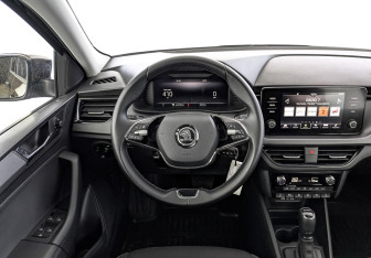 Подержанный автомобиль Skoda Rapid Liftback 2022 года (22 фото)