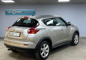 Подержанный автомобиль Nissan Juke 2012 года (5 фото)