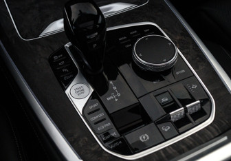 Подержанный автомобиль BMW X7 2019 года (20 фото)