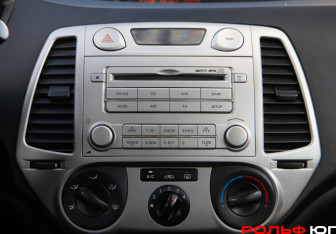 Подержанный автомобиль Hyundai i20 2009 года (13 фото)