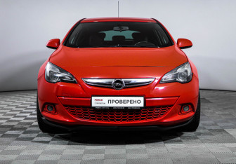 Подержанный автомобиль Opel Astra Hatchback 2014 года (2 фото)