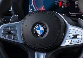 Подержанный автомобиль BMW X3 2024 года (14 фото)
