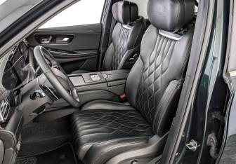 Подержанный автомобиль Exeed VX 2023 года (20 фото)