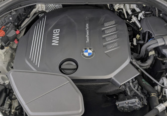 Подержанный автомобиль BMW X3 2020 года (9 фото)