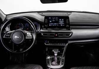 Подержанный автомобиль Kia Seltos 2021 года (13 фото)