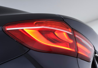 Подержанный автомобиль BMW X6 2019 года (21 фото)