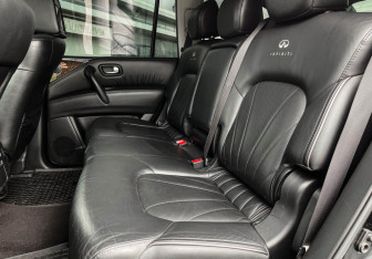 Подержанный автомобиль Infiniti QX56 2013 года (10 фото)