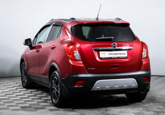 Подержанный автомобиль Opel Mokka 2013 года (7 фото)