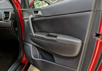 Подержанный автомобиль Kia Sportage 2018 года (24 фото)