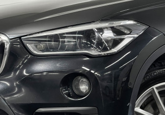 Подержанный автомобиль BMW X1 2018 года (8 фото)