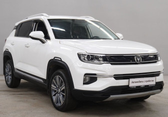 Подержанный автомобиль Changan CS35PLUS 2021 года (3 фото)