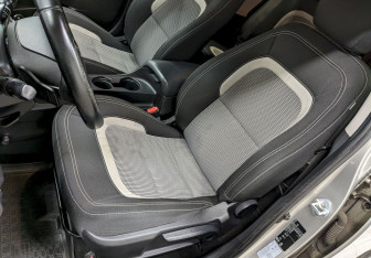 Подержанный автомобиль Kia Ceed Wagon 2014 года (14 фото)