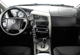 Подержанный автомобиль SsangYong Kyron 2012 года (11 фото)