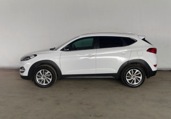 Подержанный автомобиль Hyundai Tucson 2016 года (8 фото)
