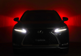 Подержанный автомобиль Lexus RX 2022 года (25 фото)