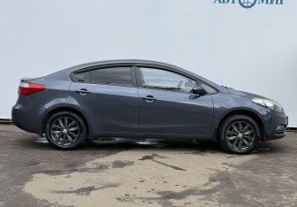 Подержанный автомобиль Kia Cerato Sedan 2014 года (4 фото)