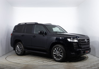 Подержанный автомобиль Toyota Land Cruiser Suv 2023 года (3 фото)