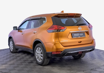 Подержанный автомобиль Nissan X-Trail 2019 года (7 фото)