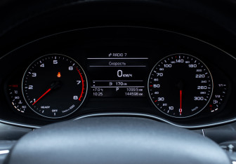 Подержанный автомобиль Audi A6 Sedan 2016 года (7 фото)