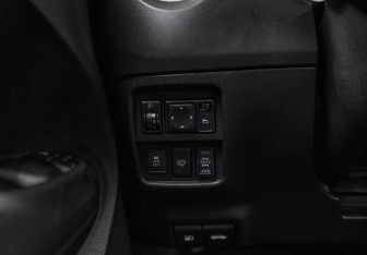 Подержанный автомобиль Nissan Juke 2012 года (9 фото)