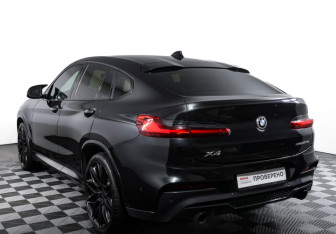 Подержанный автомобиль BMW X4 2018 года (7 фото)