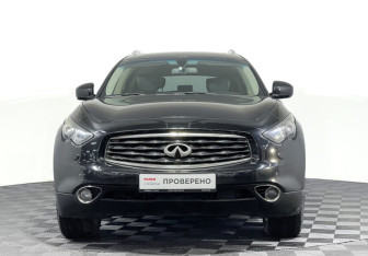 Подержанный автомобиль Infiniti FX 2011 года (2 фото)