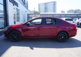 Подержанный автомобиль Skoda Octavia Liftback 2016 года (8 фото)