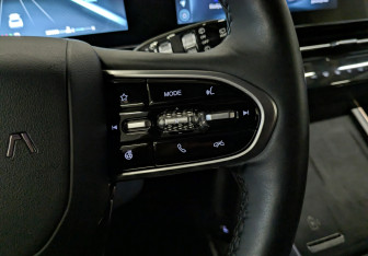 Подержанный автомобиль Omoda C5 2024 года (30 фото)
