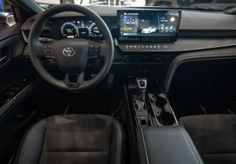 Новый Toyota Camry Sedan 2025 (23 фото)