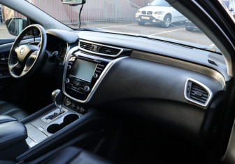Подержанный автомобиль Nissan Murano Suv 2017 года (8 фото)